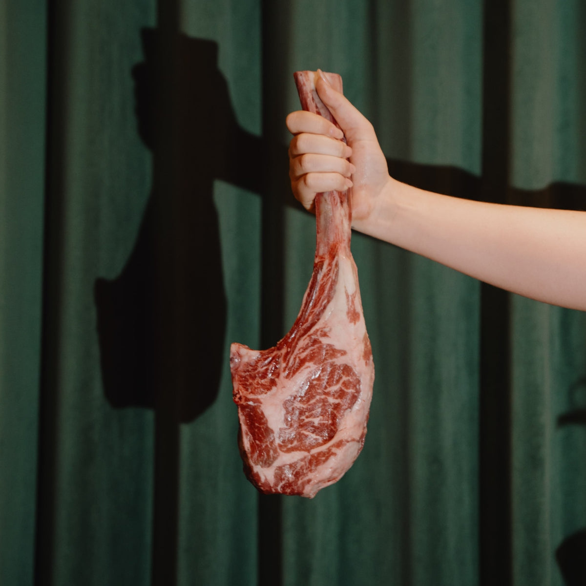 Diamantina Angus Tomahawk Steak 1.2kg - SB 3+