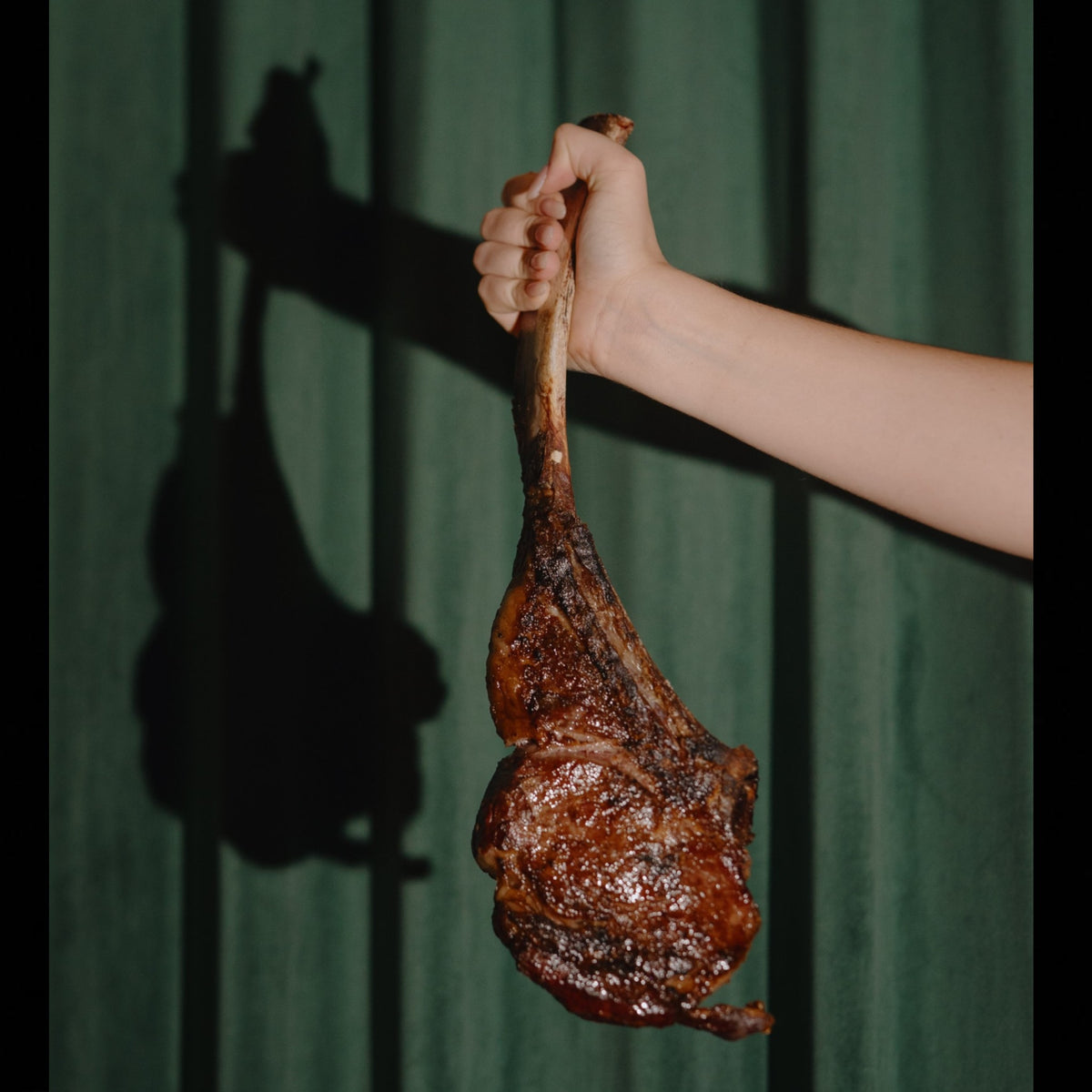 Diamantina Angus Tomahawk Steak 1.2kg - SB 3+